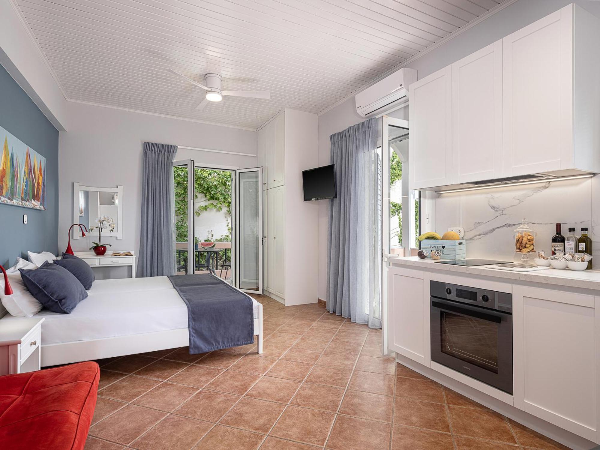 Elena Seafront Luxury Apartments Almirida Exteriör bild