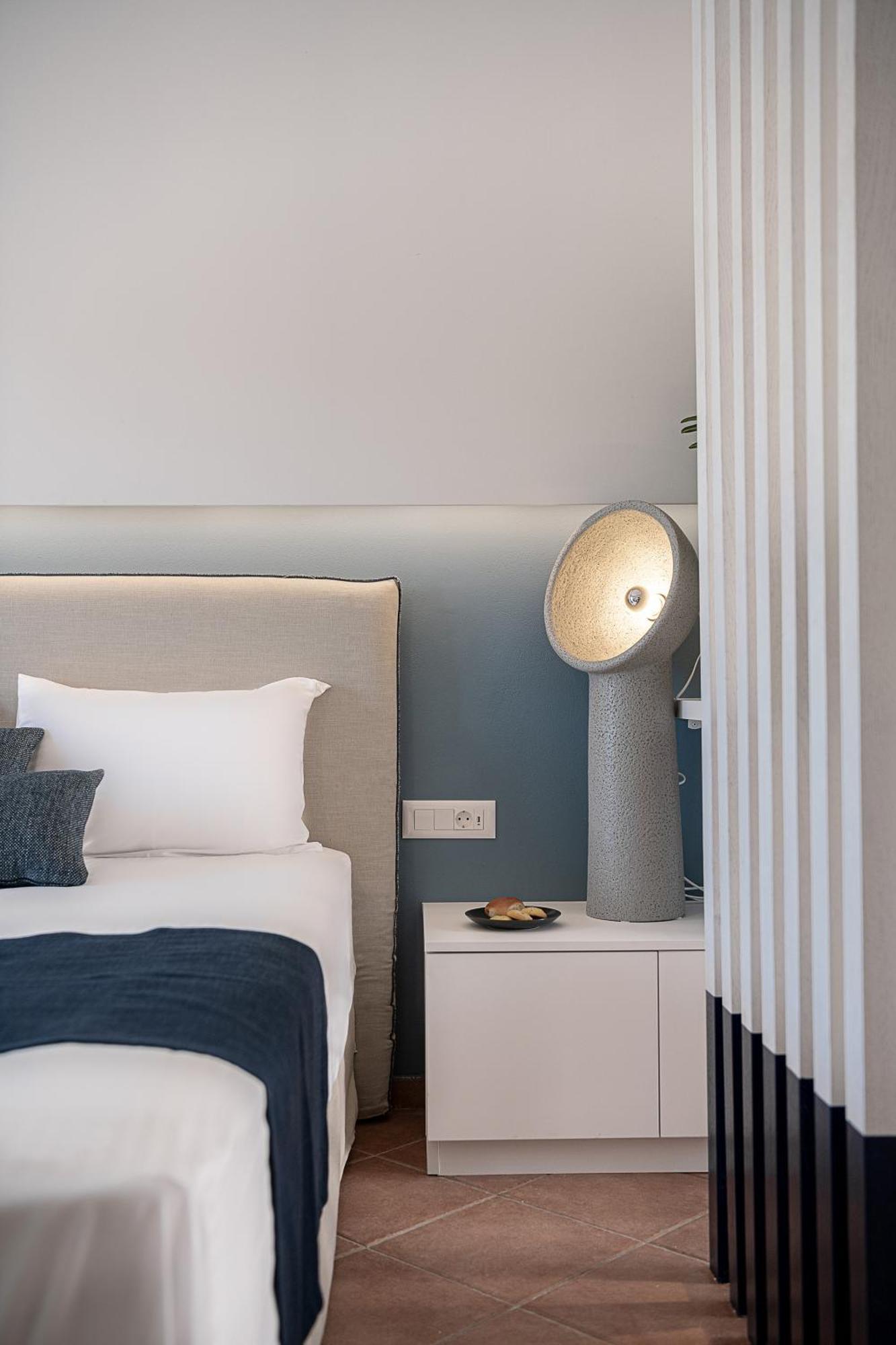 Elena Seafront Luxury Apartments Almirida Exteriör bild