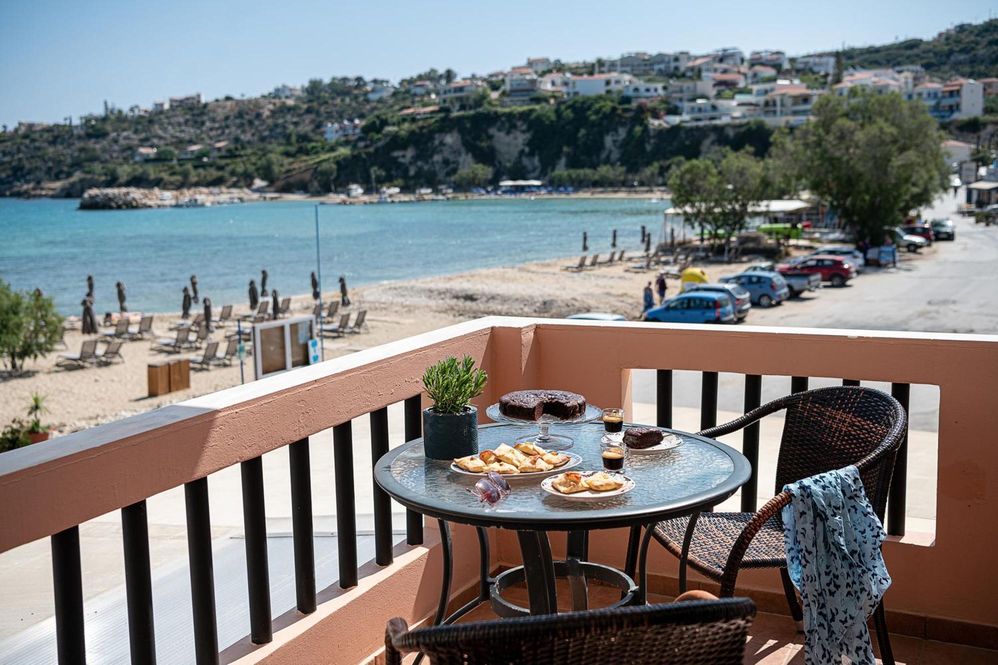 Elena Seafront Luxury Apartments Almirida Exteriör bild